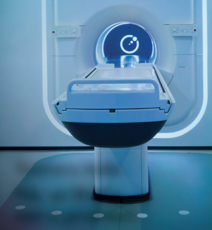 In 2021, AHN became one of just a handful of U.S. health systems to begin using the Elekta Unity MR-Linac technology, providing more accurate radiation treatment with fewer side effects and toxicities.